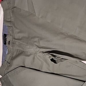 Never worn 33/34 Banana Republic Slacks